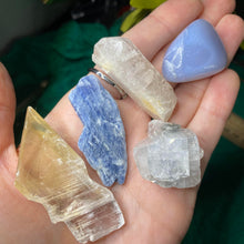 Load image into Gallery viewer, SPECIAL BUNDLE DEAL! 5 PC CONNECTING WITH ANGELS, SPIRIT, &amp; GUIDES BUNDLE SET!! C205