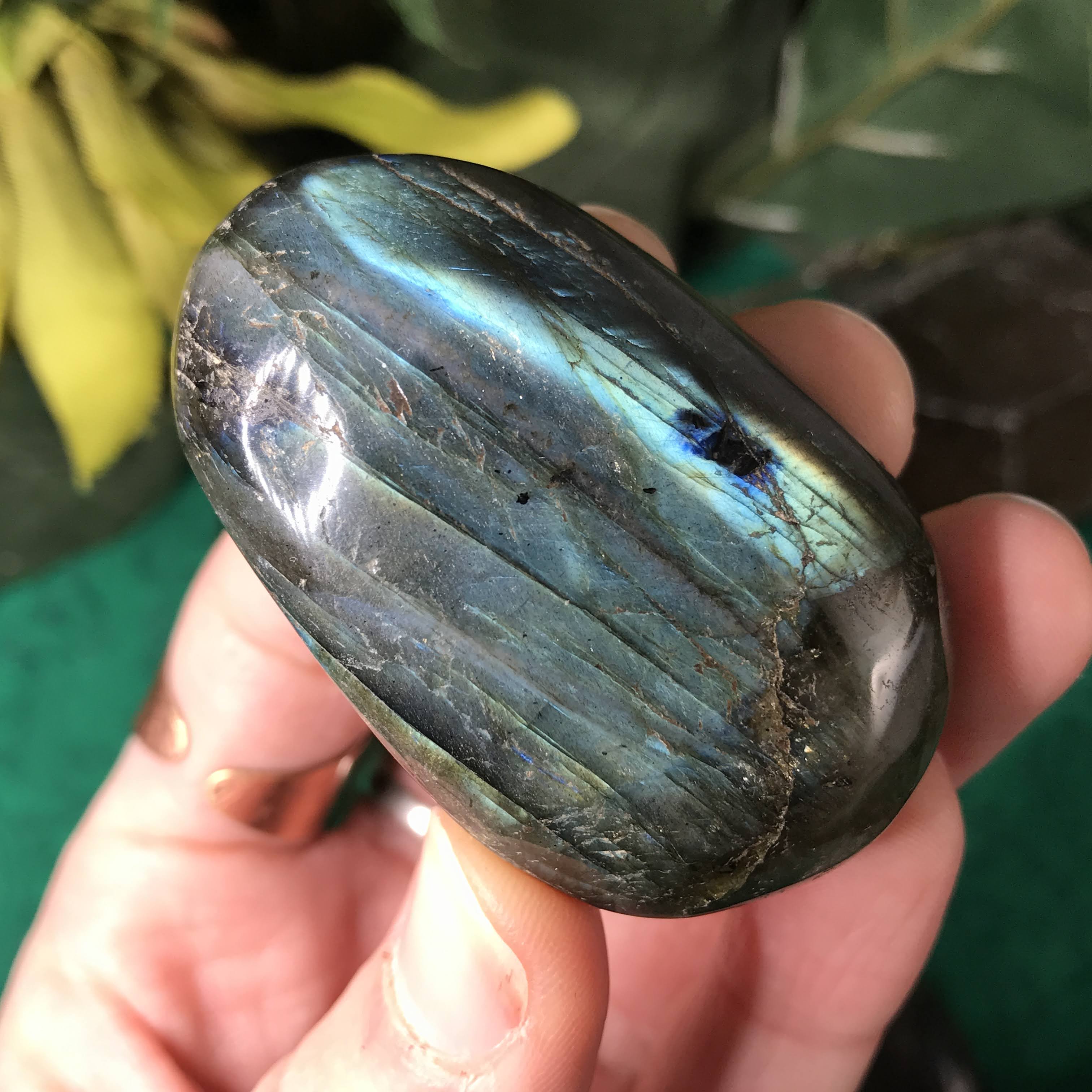 Labradorite flashy palm stones! (422.423.426.428.429)