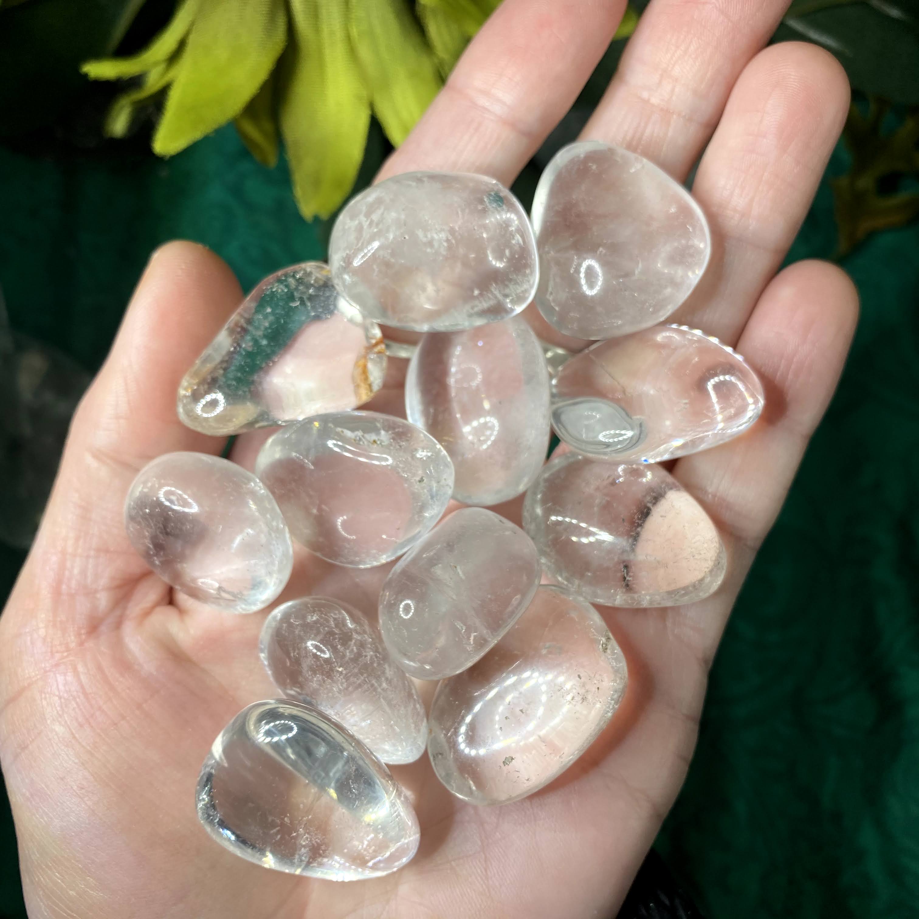 Clear Quartz - Clear Quartz Tumbled Stone (Medium-A998)