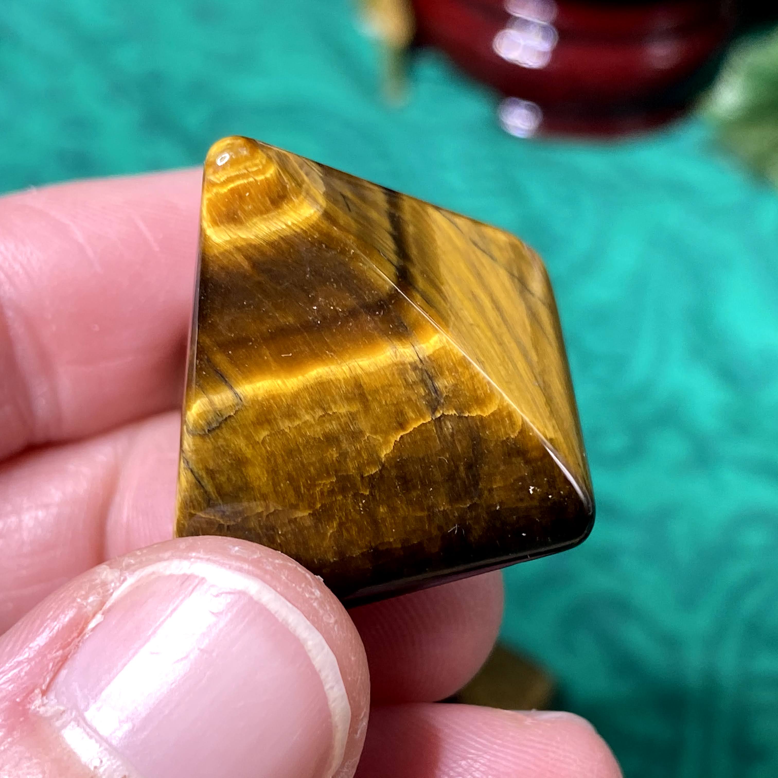 Tiger Eye - Tiger Eye Pyramids! (Medium-B287) Per piece or buy more and save!